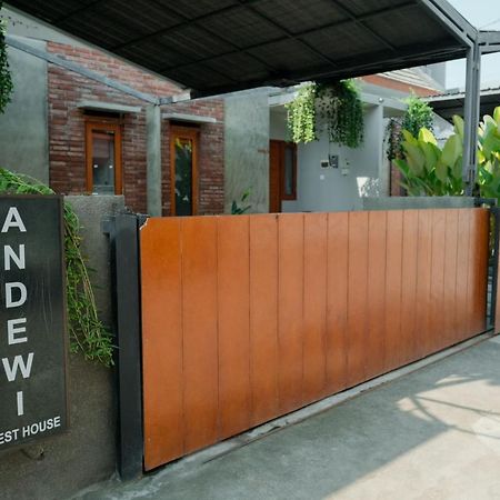 Andewi Guest House Denpasar Redpartner - Minimum Stay 30 Nights Sanur Dış mekan fotoğraf